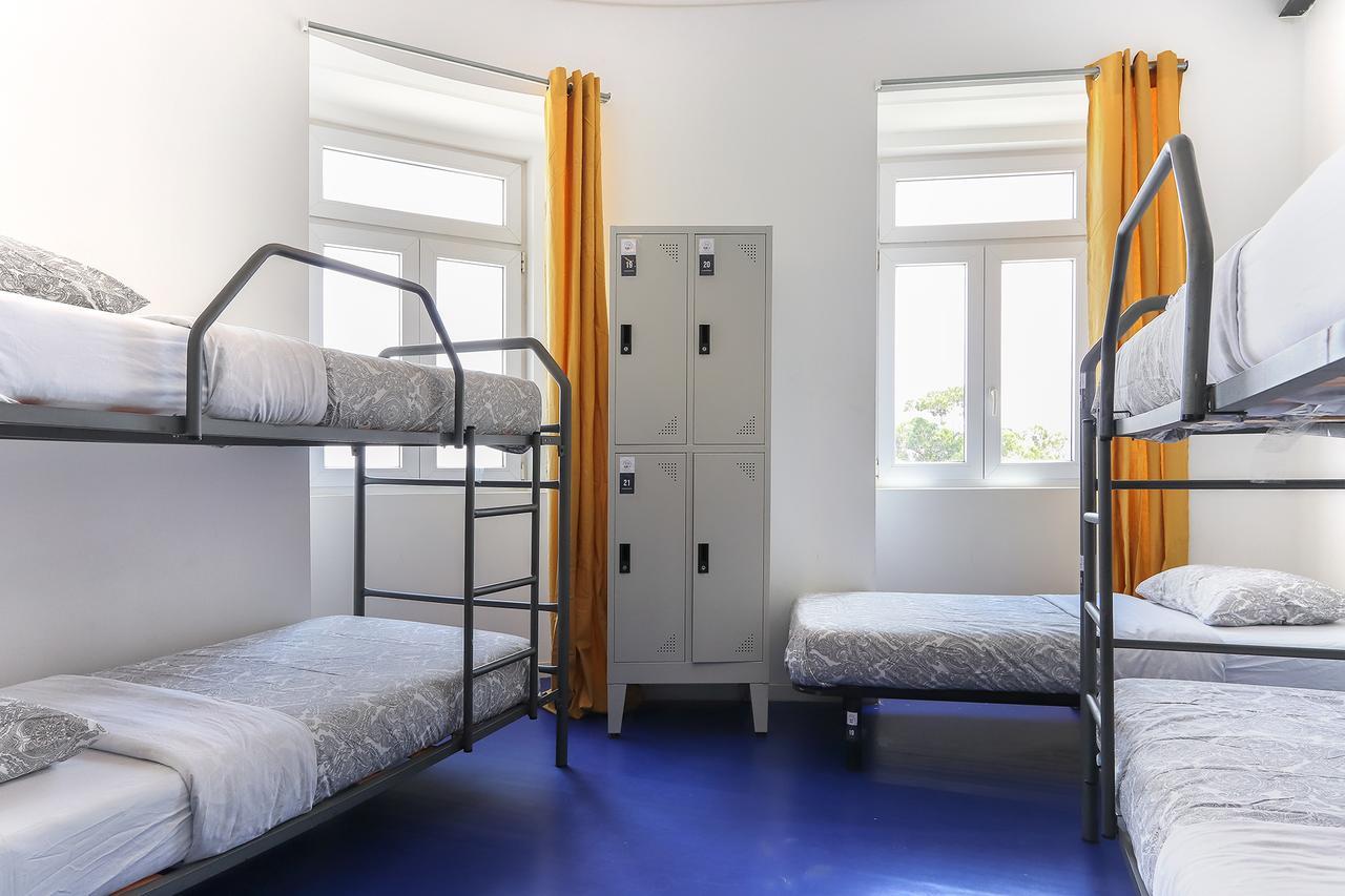 Kab+1 Hostel Лісабон Екстер'єр фото